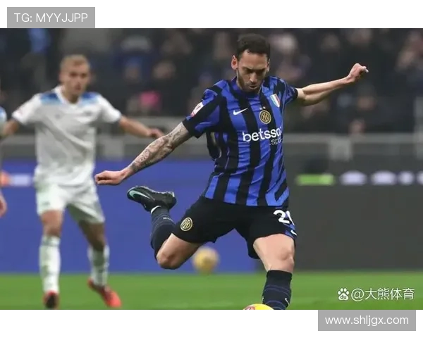 国米主场鏖战拉齐奥巅峰对决蓝黑军团誓夺关键胜利