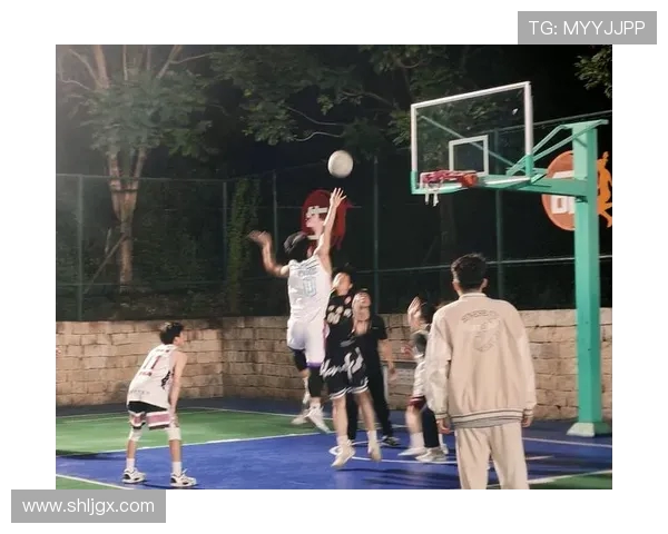 以篮球为纽带探索团队协作与青春激情融合的无限可能