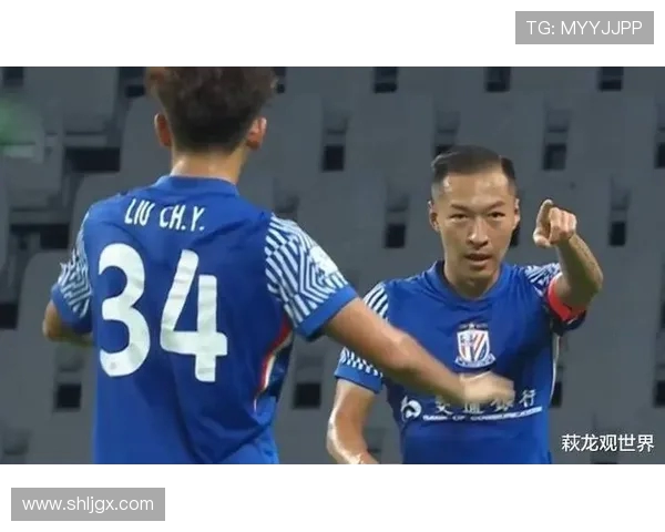 吴曦率队展现中场核心风采带领球队在赛场攻防两端全面提升