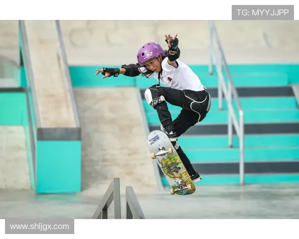 武汉滑板队勇夺全国滑板耐力排行榜第三名展现实力与激情