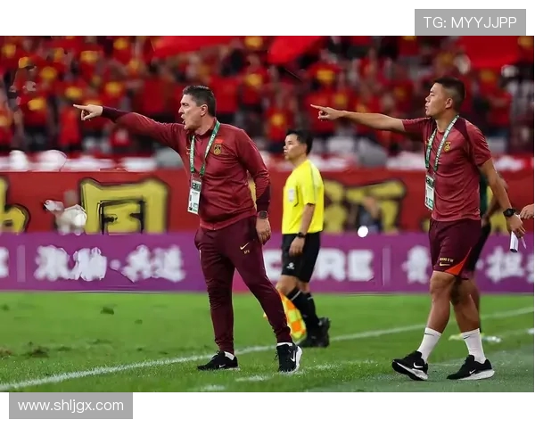 2010年国足与韩国激战回顾精彩瞬间与经典进球集锦