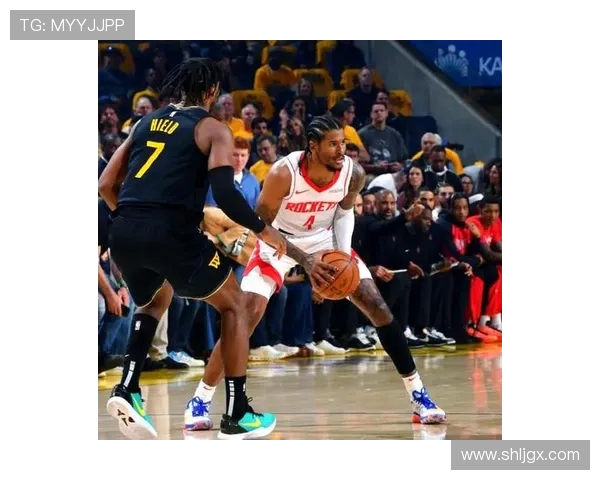 2020年NBA季后赛火箭与勇士激战回顾与精彩瞬间分析