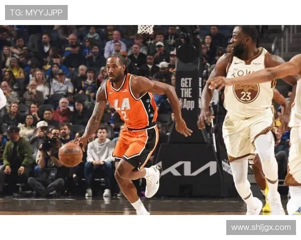 CCTV52017勇士与快船激战回顾精彩瞬间与赛场亮点分析 CCTV52017勇士与快船激战回顾精彩瞬间与赛场亮点分析