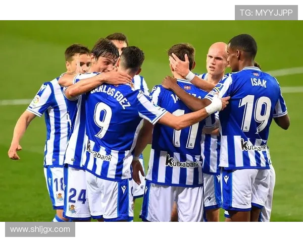 佛罗伦萨与恩波利激战正酣比分揭晓精彩瞬间回顾 佛罗伦萨与恩波利激战正酣比分揭晓精彩瞬间回顾